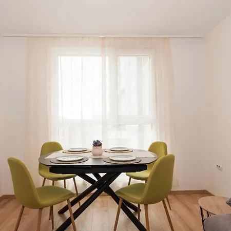 Apartamento Инфинити *
